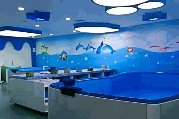 亚克力婴幼儿游泳馆